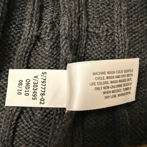 Old Navy Sweater - Gray - L - Picture 5 of 5
